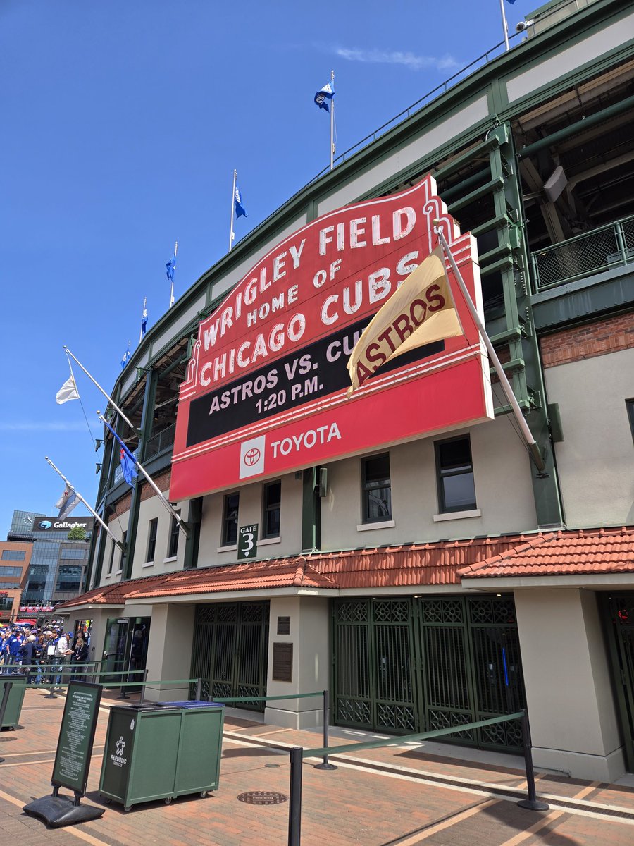 ItsKodyNotCody's tweet photo. 📍 Wrigley Field https://t.co/vYoH4RKwMc
