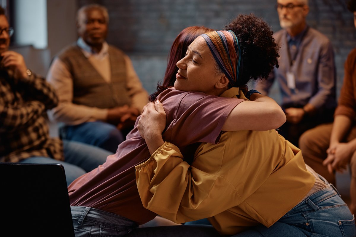 ILHelpline's tweet photo. Wondering what to expect during treatment? Treatment is personalized and can combine medical care with services to build coping skills. To learn more about treatment services, call the IL Helpline at 833.234.6343, text HELP to 833234 or visit https://t.co/87YAbg0dYD https://t.co/8Wp0CFoVJR