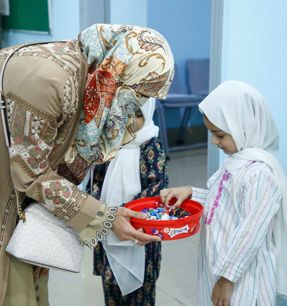 minhajwelfare's tweet photo. 🌸 Minhaj Welfare Foundation was honoured to host Dr Ghazala Qadri at the Girls Boarding and Care Institute, bringing joy, encouragement, and compassion to the children and staff.
🔗 https://t.co/EdkMxFqScB
#MWF #DrGhazalaQadri #GBCI #Pakistan https://t.co/4FEnCxBIkg