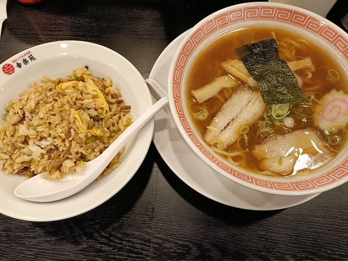 tiredhim's tweet photo. 診療報酬改定がらみで休日出勤、今帰りです。
明日は朝6時から町内会の清掃作業、、、何もたべなくていいや、、、あれ？
人手が足りず、医事コン、電カルの改定対応なんでもしなけりゃいけません。
「みんなで手分けして頑張ろう」とのたまうアホ上司。
DPC関係は僕が全部やるんですけど？。 https://t.co/aJeMlE5ziE