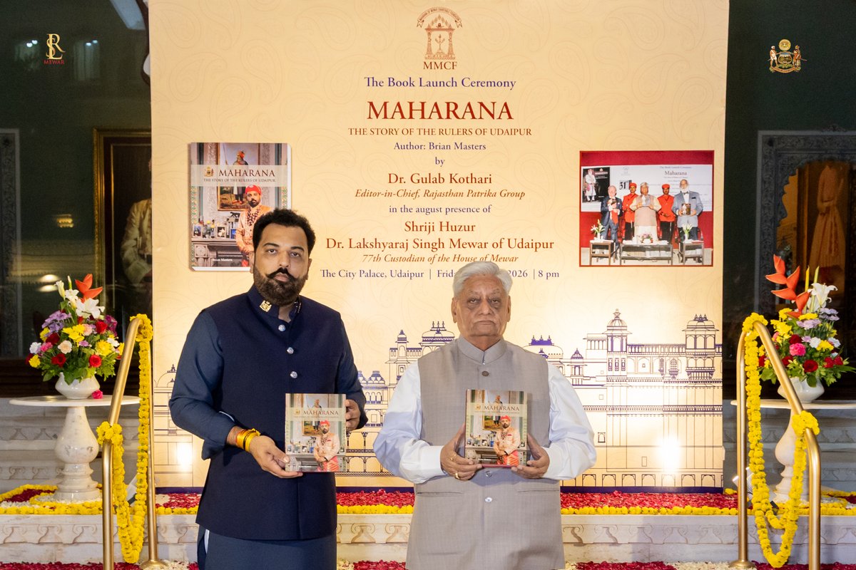 CP_Museum's tweet photo. सिटी पैलेस में प्रख्यात लेखक एवं इतिहासकार ब्रायन मास्टर्स कृत पुस्तक ‘महाराणा: द स्टोरी ऑफ द रूलर्स ऑफ उदयपुर’ के पाँचवें संशोधित संस्करण का विमोचन राजस्थान पत्रिका समूह के प्रधान संपादक डॉ. गुलाब कोठारी तथा श्रीजी हुजूर डॉ. @lakshyarajmewar  ने एक गरिमामय समारोह में किया। https://t.co/kQ4nF9gg6n