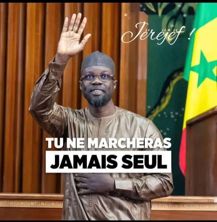 89Djimou's tweet photo. Que chacun prend sa responsabilité. La démission des DG, PCA de PASTEF sera un acte de solidarité à @SonkoOfficiel . Un traître il faut le combattre à tout prix. #kebetu #Senegal https://t.co/EHV1jlf27L