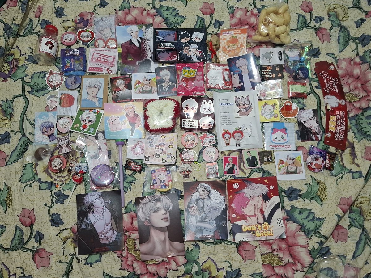 asterraeuno's tweet photo. 💌 Freebies Appreciation 💌

Thank you so much, PLLI! 🥺 Selalu deh dihujani sama freebies tiap event, sampai bertemu lagi di lain waktu yaa. May happiness always come to you, guys ❤️🫰🏻 https://t.co/b3314irrAy