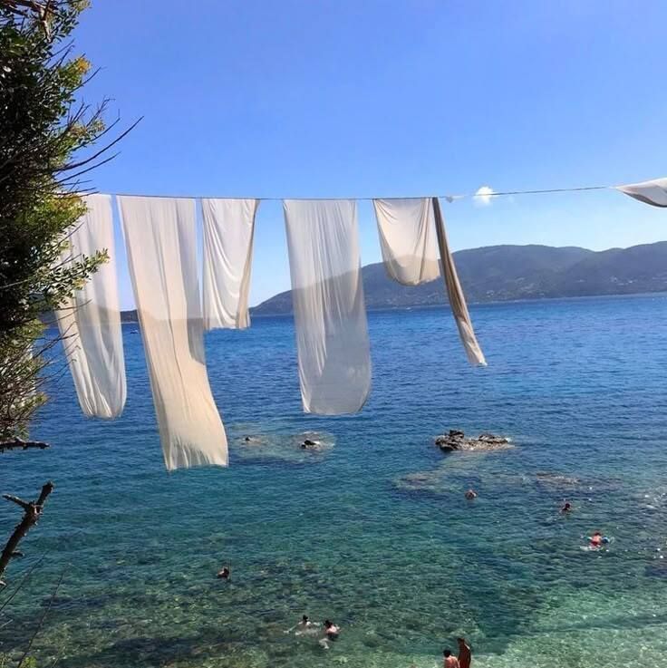 MozartCultures's tweet photo. this summer together in mykonos? https://t.co/XRv7bWvCxi