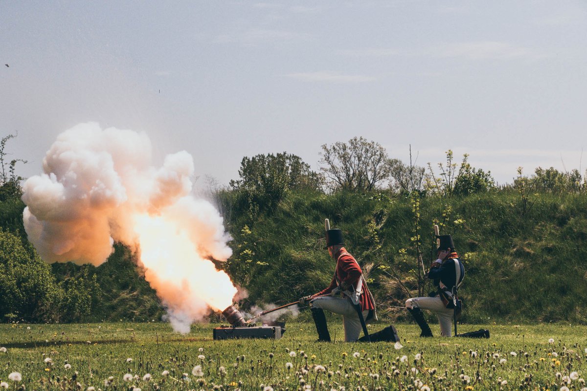 LHNFortGeorge's tweet photo. Préparez-vous à monter le son!

Joignez-vous à nous demain, le 24 mai, pour célébrer le 311e anniversaire du Régiment royal de l’Artillerie canadienne. 

 https://t.co/vsmH9zj3Rx https://t.co/9GsKkYaDYA
