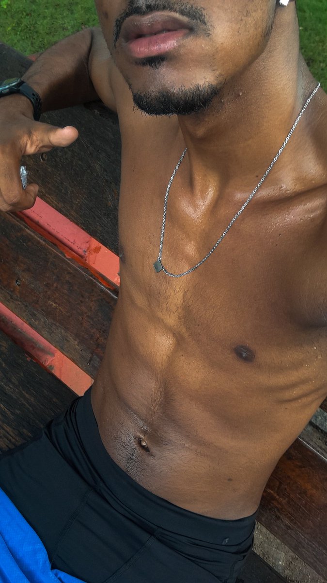FindomLucas's tweet photo. Bom dia Bando de Cadela
Meu dia começa assim, exalando cheirão de macho por onde passo, os viadinho ficam maluco com o alpha todo suado depois do treino heheheheh. Bando de verme, aproveita e vem lamber cada gota de suor!!

#Findom #alpha #alfha #CashMaster #pigplay https://t.co/FeYKzMDPzW