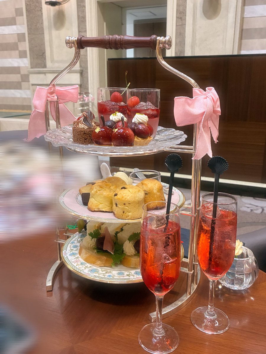 __vv307's tweet photo. 美味しかった🍒🥂 https://t.co/mYxDTvaUJU