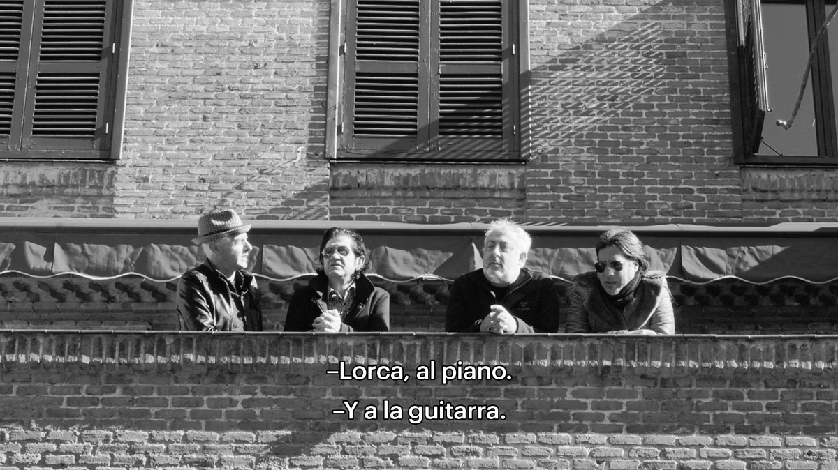 Filmin's tweet photo. Si tú también crees que “Omega” es historia de la música, este documental es para ti.

“Generación Lagartija” sigue al grupo granaíno “Lagartija Nick” en su delirante proceso creativo. https://t.co/UxCAO0Wp3E