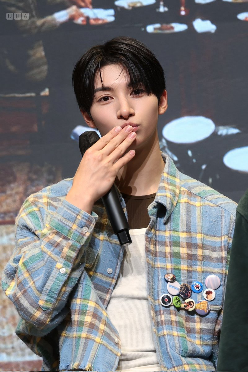우하 tweet media