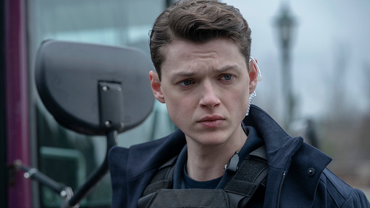 handmaidsfans's tweet photo. Garth certainly reminds me of the one &amp; only Nick Blaine, an individual who is seemingly playing both sides but is ultimately still a mystery. Also, the hair. He played a role in turning Becka in, will they still marry? I’m struggling to predict what happens next for those two! https://t.co/ayfciZHc3v