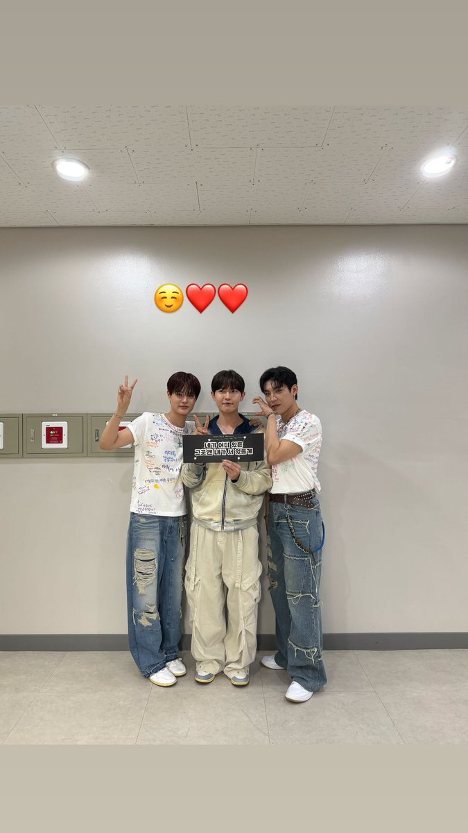 oo2oo90's tweet photo. 김재환님 인스타 스토리 #이대휘 #대휘
🔗 https://t.co/sdKToNstzD
🔗 https://t.co/BzqQCDTzc4 https://t.co/lLloAlkq8v