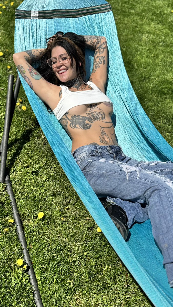 hawkhatesyou's tweet photo. and if u find my new ig (feralmilkmaid) keep it secret, keep it safe (they got me so scared to post but come say hi) https://t.co/mnTI4WB71n