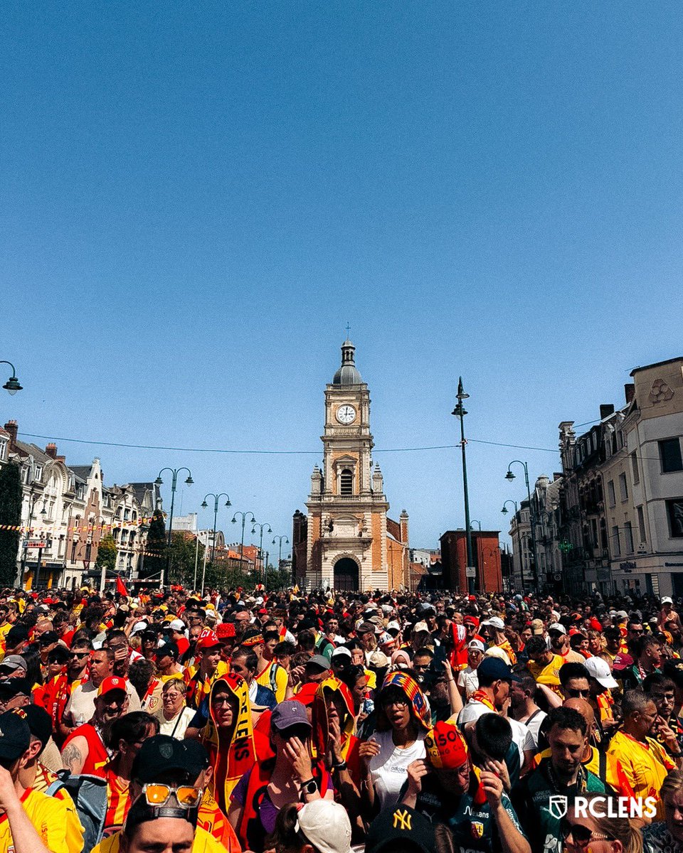 RCLens's tweet photo. 📍 Boulevard Basly 

#ŒuvreDARTésiens https://t.co/zH92m0WBY8