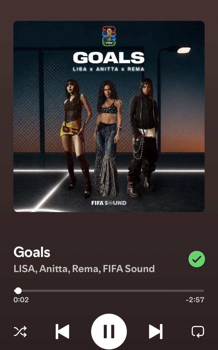 Anitta Golden tweet media