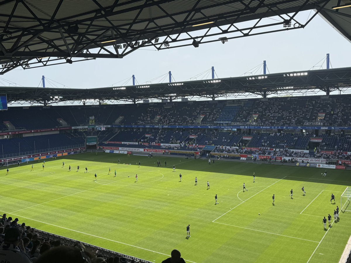 maramuster's tweet photo. Pokalfinale - wir gehen rein https://t.co/Jb5098g6Kg