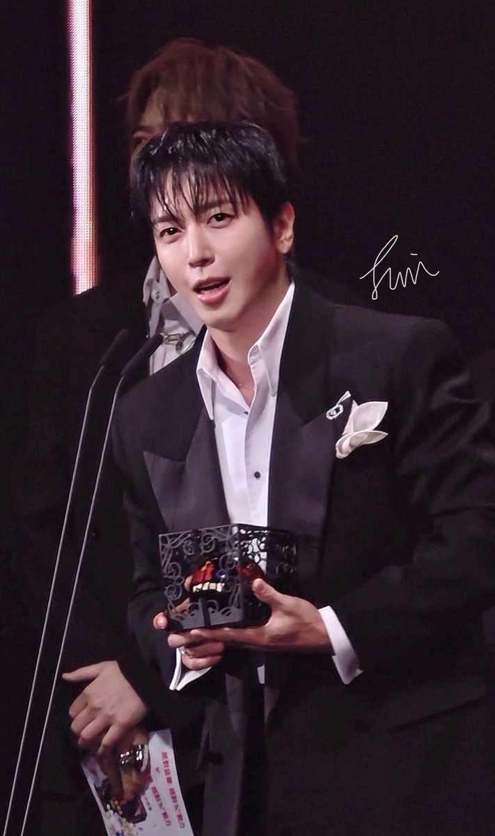 juliahuang417's tweet photo. 축하해용용🥳🥂🍾
Hito最受歡迎海外創作歌手獎
260523 Hito流行音樂獎 2026
#정용화 #JUNGYONGHWA
@JYHeffect https://t.co/G91svHmqOb