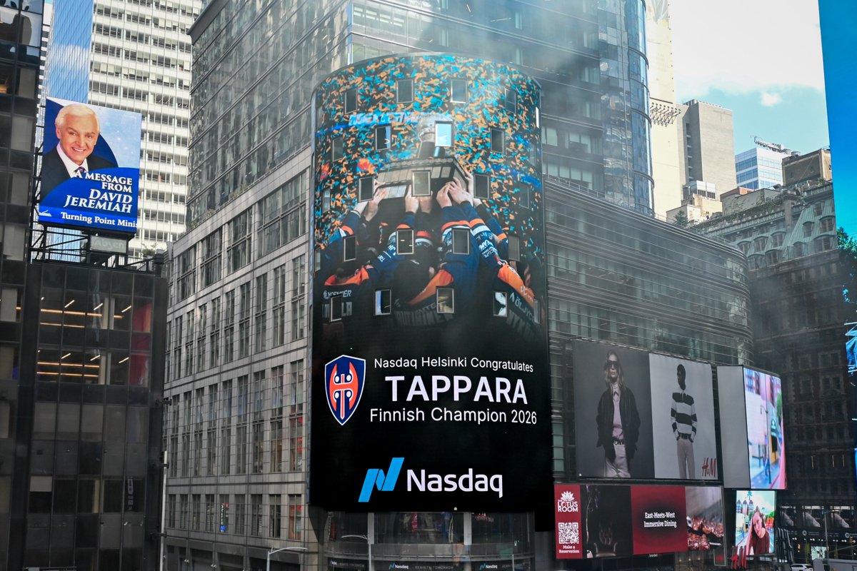 Tapparaofficial's tweet photo. Tapparan 21. suomenmestaruus noteerattin myös New Yorkissa Time Squarella 🔥 🏆

Thank you @Nasdaq 🙏 https://t.co/FMUQsLRw7j