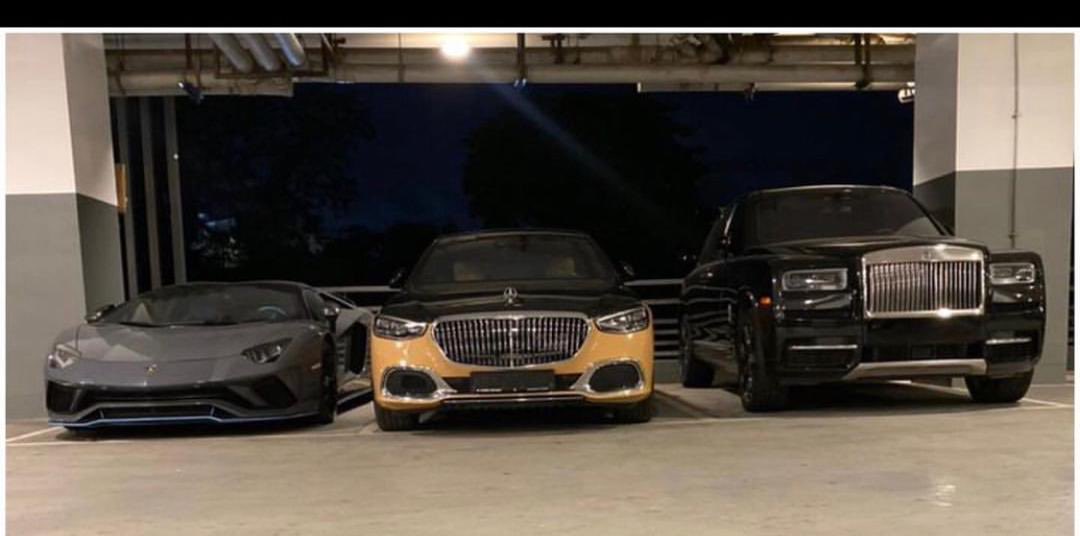 ng_gwg's tweet photo. There is an unmarked vehicle issue in Nigeria, and this is only observed in Nigeria. Somehow everyone’s mind has been warped to start seeing it as normal. 
Check Davido’s vehicles in the US, all with plate numbers, but in Nigeria, zero! That’s one out of countless of them out there. 
There is an abnormality culture in Nigeria and somehow the citizens’ psyche has been warped to start seeing abnormal things as normal. They will defend it, give excuses, even as far as insulting you for pointing out abnormalities. 🤦🏽‍♂️ 
Even the richest or famous person in poor neighboring Benin or Togo cannot drive around without a plate number, but in Nigeria, once you have as little as $ 10k, you can freely drive around in vehicles without plates. 
Lots of things are wrong with that country, and it’s not just the leaders. Everyone is guilty one way or another.
