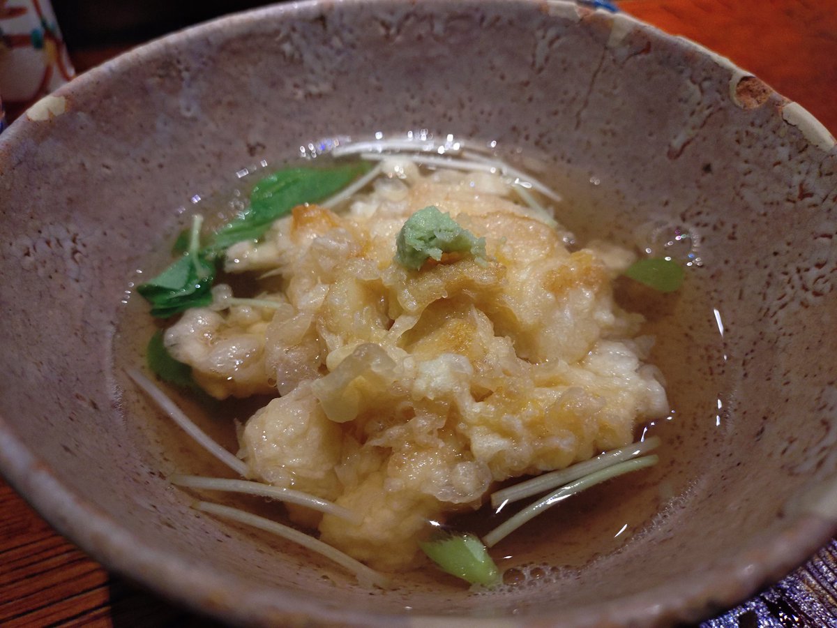 arly056's tweet photo. メゴチも穴子も昔と比べて小さめだが時代の流れだよねぇ🥲
去年弟子の「あらたみかわ」行ったけど、やはり旦那の天ぷらはレベルが違った！😍
末永く元気で居て欲しい！ https://t.co/qsOYsBDW5r