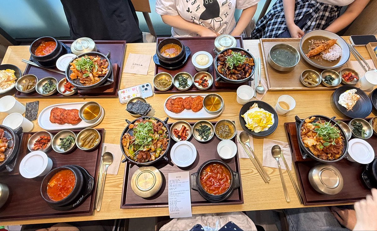 삐그덕 tweet media