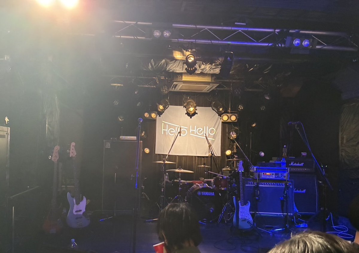 suisho35's tweet photo. ワンマンツアー完走、お疲れさまでした！
汗を流しながら演奏してるメンバー、今までで1番かっこよかったです✨
Hello Helloのファンしかいないライブは最高に幸せな時間でした💕
そして、ついに奈良へ帰ってきてくれる嬉しい報告も聞けて大興奮でした❣️
#ハロー2 https://t.co/JDtfGtiwQa