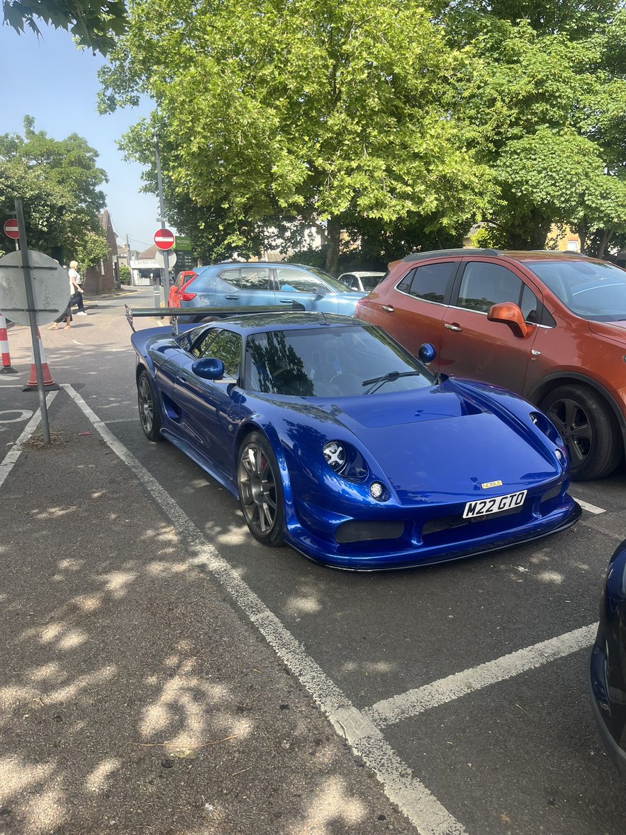 Mikeswimdad's tweet photo. @AutoPap Spotted in Waitrose. Sounded amazing and Looked lovely in the sunshine https://t.co/pBDONnDWE1