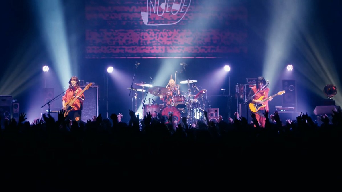 NEE_tensai's tweet photo. NEE 10th TOUR
「EXOTIC METTYA SAISEI」

Zepp DiverCity(TOKYO)公演より
「ハートブレイカー」

ライブ映像公開
https://t.co/aqyGf40oqO

#NEE https://t.co/bEw6AZAYp2