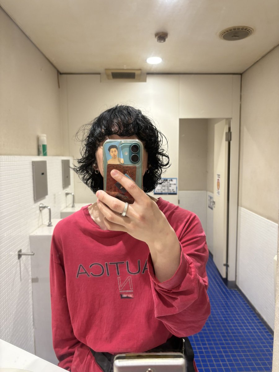feat_chelly tweet media