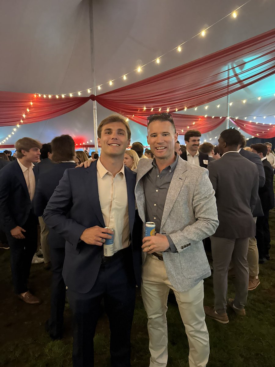 Coach_Mul's tweet photo. Best part of coaching will always be the Relationships.

Proud of these guys. Brown Graduation Weekend! 🐻 https://t.co/08qoMZrwp0