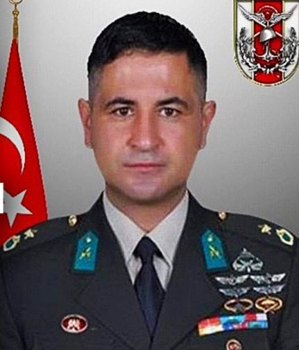 aslan1subay's tweet photo. 05/12/2022
"Kurdun kanı düştü yere "
#şehittunahanyavuz #şehitmehmetduman https://t.co/wSggDgvBLv
