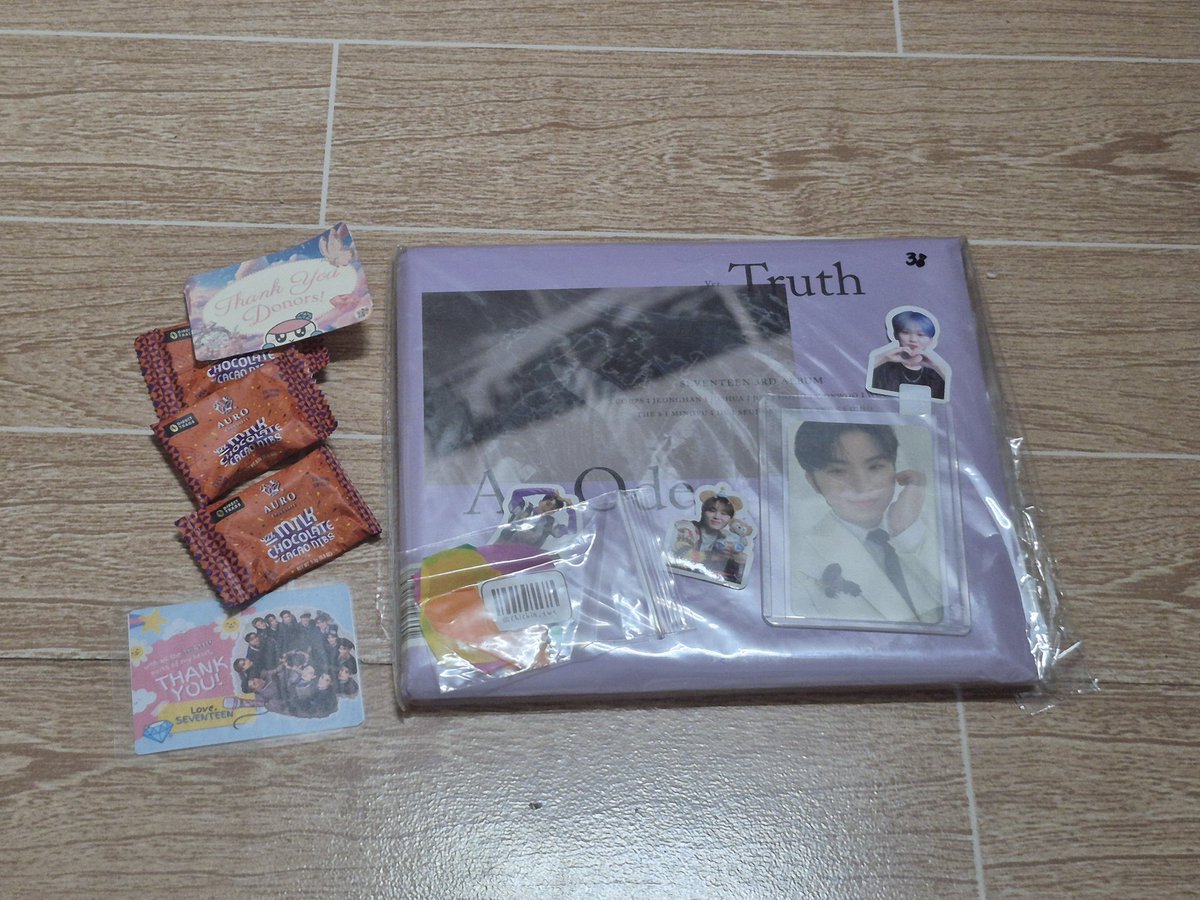 booty_sooperior's tweet photo. #ShineLivesWithSEVENTEEN first stop is donating blood and won an album 💖 Thank you pooooo! @SVTeamPH

Next, saw cse come and go hehehe #YouAreMyHead11ner Thank you po @minwonjeu for free kit!! 

Lastly and super spontaneous  stop 🤣😭 
#A11waysWITHSEVENTEEN https://t.co/L20359tha4