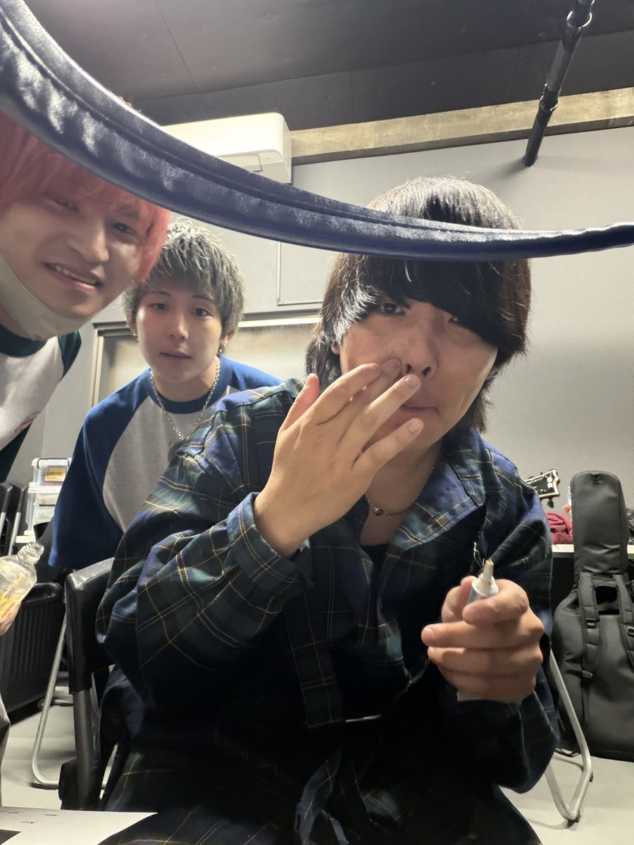 タカハシ シモン tweet media