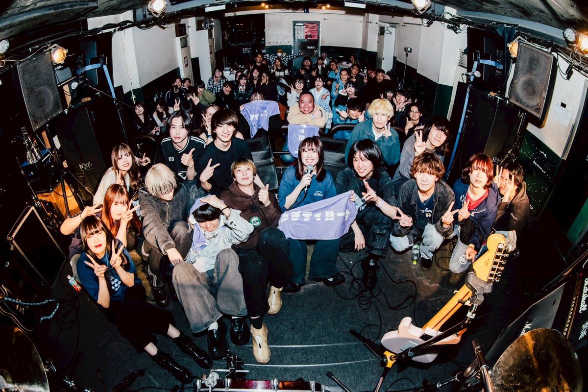 lilachazy_info's tweet photo. 【🔥終了御礼🔥】

2026.05.22
@下北沢近松

エンプティルームpre.
「別に辞めることだってできたのに、」

メンバー1人、活休からの復活
いろんな共通点があり呼んでくれたバンドです。
バンドがもがきながら進んできた日々の答え合わせができたんじゃないかなと思います！
ありがとうございました！ https://t.co/431xEQAEuK