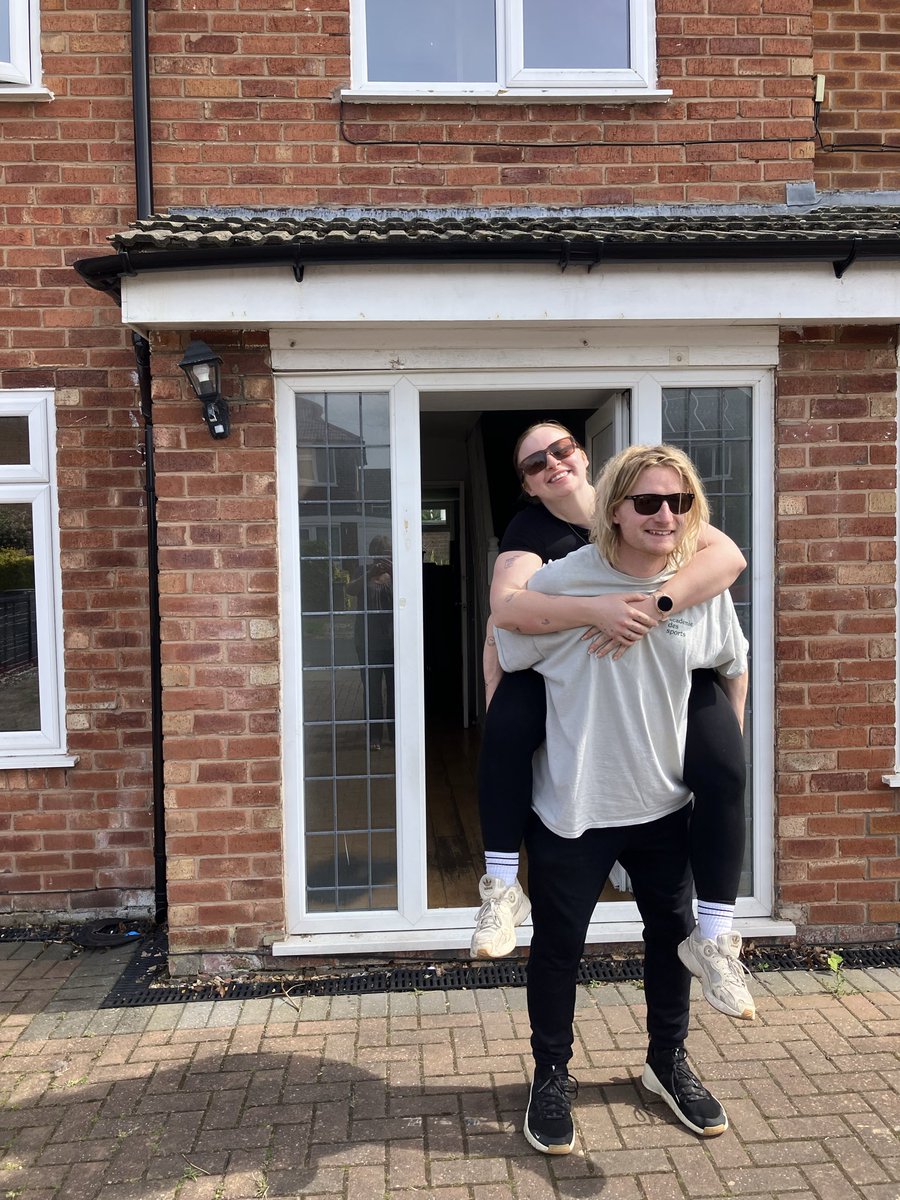 MattHibbert's tweet photo. Forever home 🏡 

Bye Wallasey you were an incredible 1st home, hello Bromborough we’re in this for the long haul 😎

Never doing this again btw fuck me hahaha, packing up and moving is not my cup of tea, let's not talk about the last 48 hours please 😂 https://t.co/1x2mwJsA8p