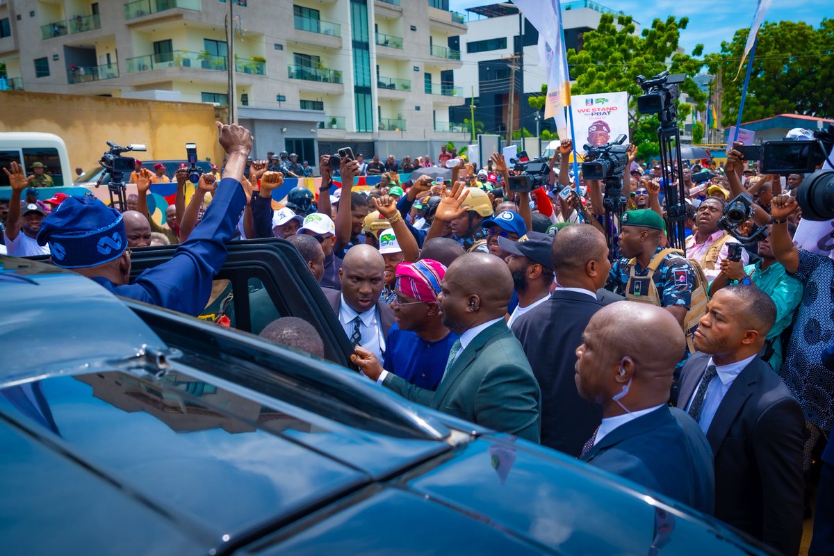 Bola Ahmed Tinubu tweet media