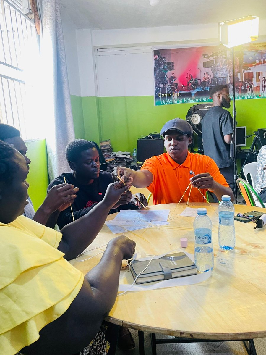 ppg_ug's tweet photo. #HAPPENINGNOW at Entrepreneurship Programme 

#Theme: "Challenging the Business Plan” session, facilitated by 
Robert Anderson-Gaines and Taylor Anderson-Gaines

Challenged participants to think beyond ideas and focus on building sustainable businesses. https://t.co/2TJAjoJKN5