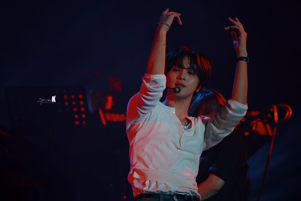 동담 #TASTE tweet media