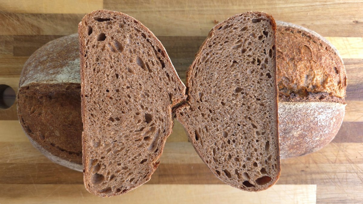 breadtopia's tweet photo. New Blog Post🌾Bread Baking Strategies and Techniques offers quick tips, research takeaways, and links to the original experiments if you want dive deep into any subject that fascinates or confounds you.
https://t.co/4dT3mrUWvg https://t.co/7ty5Q0oqxE