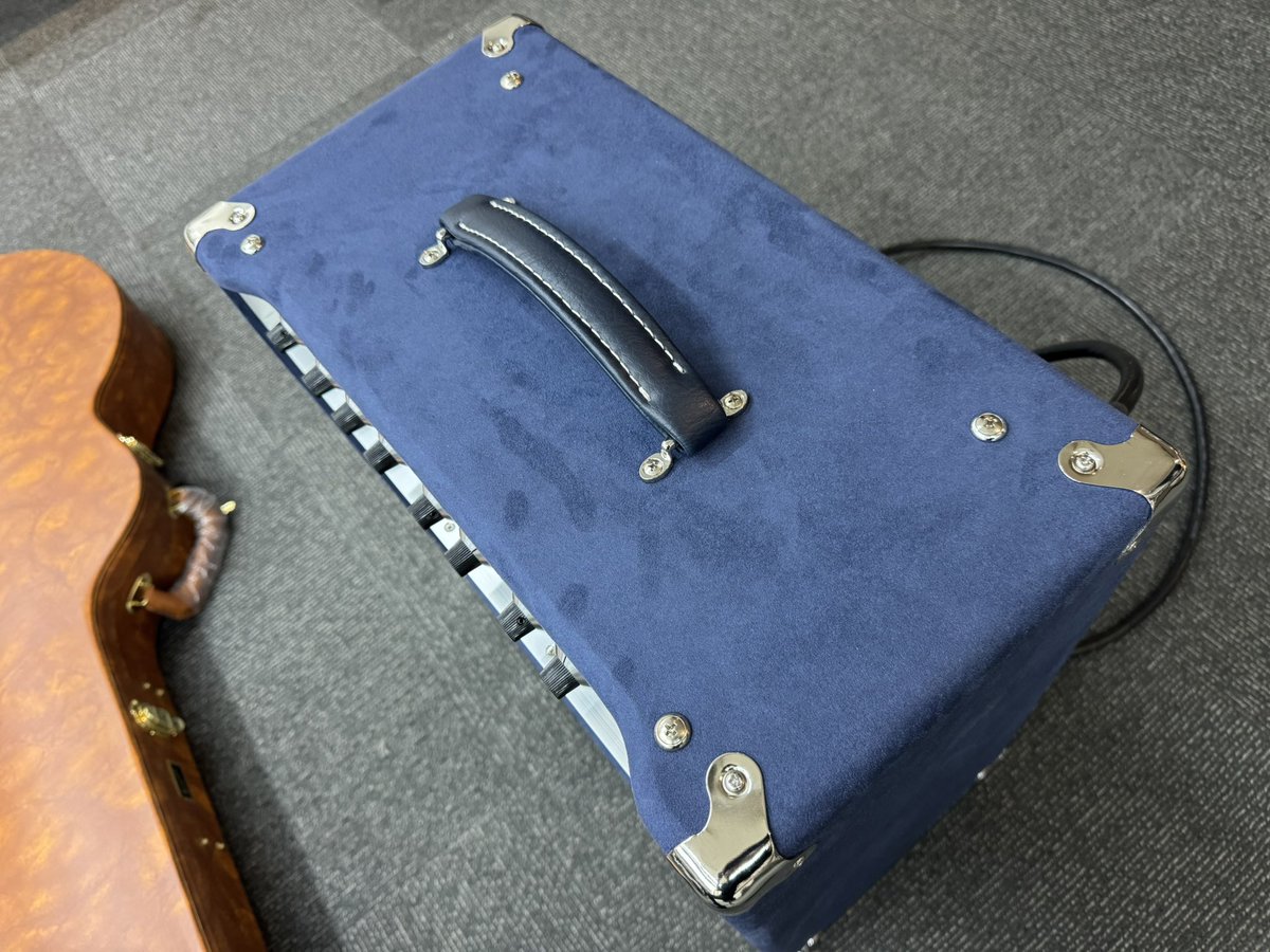 dai42969556's tweet photo. 自分史上、最強のアンプを手に入れました✨
#AKGSoundDesign
#BluesSpecial50wCombo https://t.co/MHMZWlrA1k