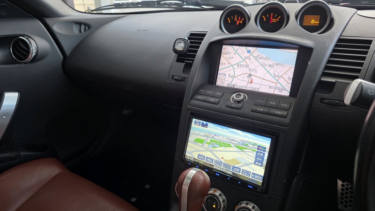akaikeccs's tweet photo. 日産フェアレディZ(Z33型)純正ナビBOSE付車での、市販ナビ他取付を承りました。

純正機材との組み合わせで、使いやすくなっています。

施工当時の詳細はコメント欄からどうぞ。 https://t.co/8jMKPnUIa2