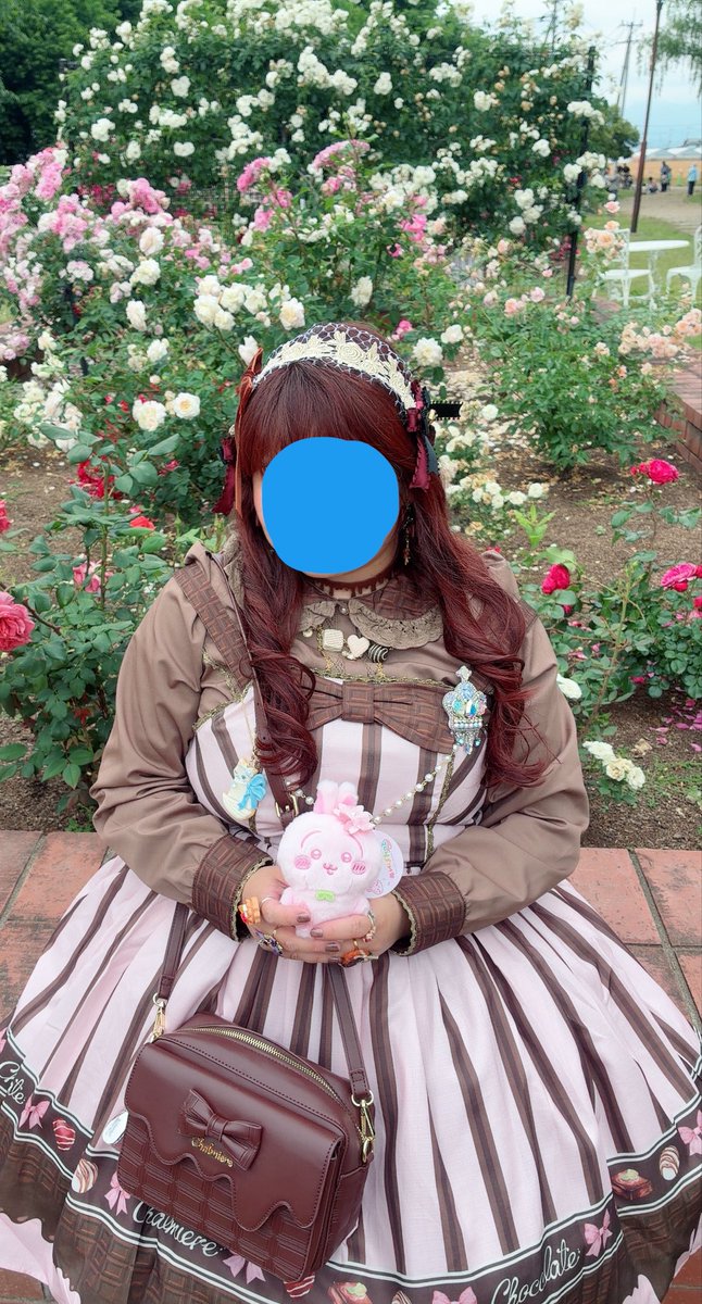 manastacian )メルメルさんのボンボンショコラネックレスと