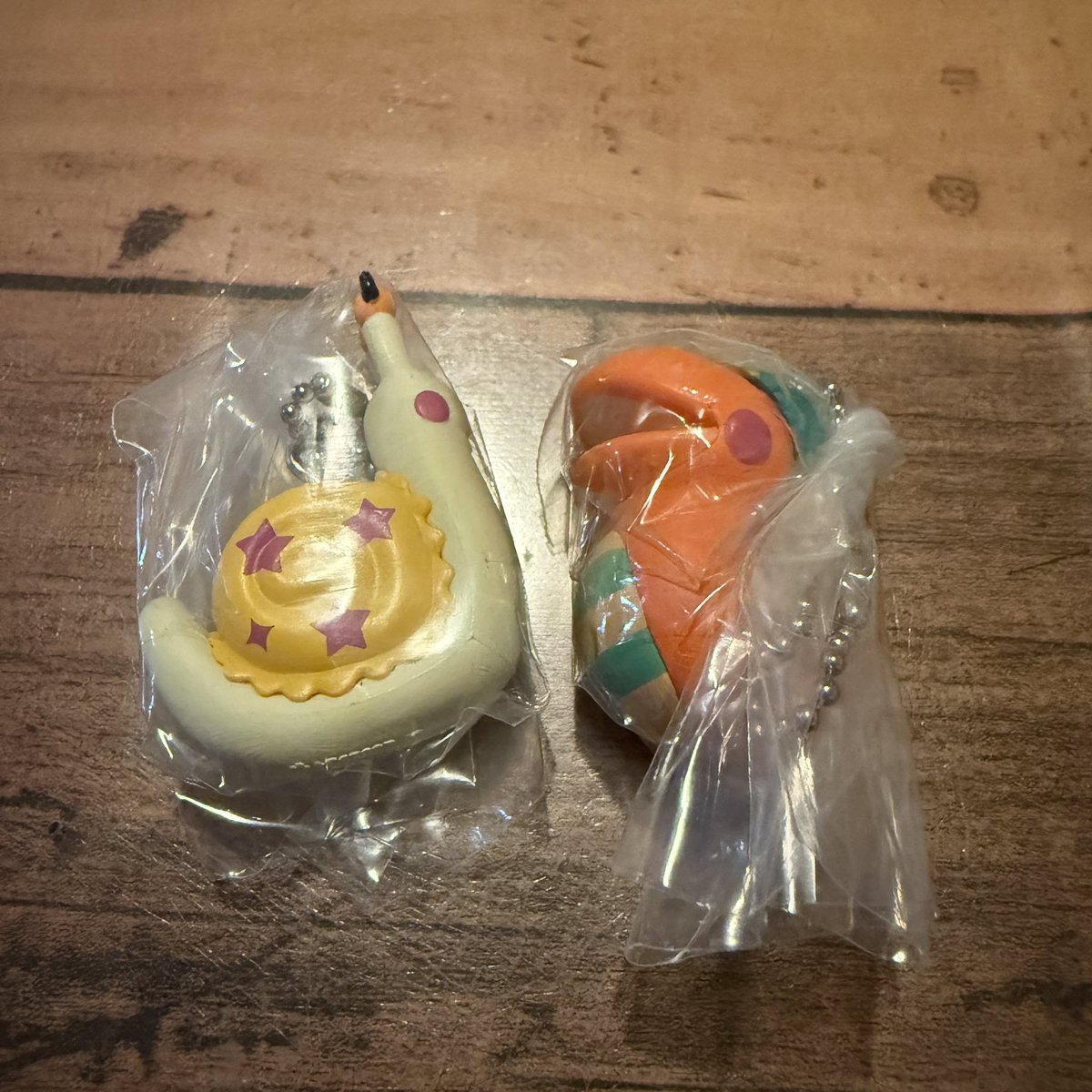 ____marurur's tweet photo. ざわざわ森のがんこちゃん すいんぐこれくしょん ガチャ 交換

譲→チョビくん・ツムちゃん
求→がんこちゃん・がんぺーちゃん

郵送希望です。
よろしくお願いいたします🙇 https://t.co/MFgLrBuFFZ