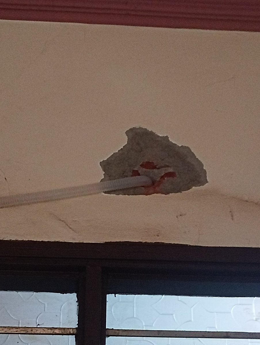 GIRISH8000's tweet photo. @VijaySales @BlueStarCare Technician came again dismantled my already installed AC reinstalled it poorly first then fixed it again Wall also got rough/damaged during the work
Extra pipe was cut and I’m left with useless leftover material Still no proper explanation for ₹7280 https://t.co/Ftkz91Psvt