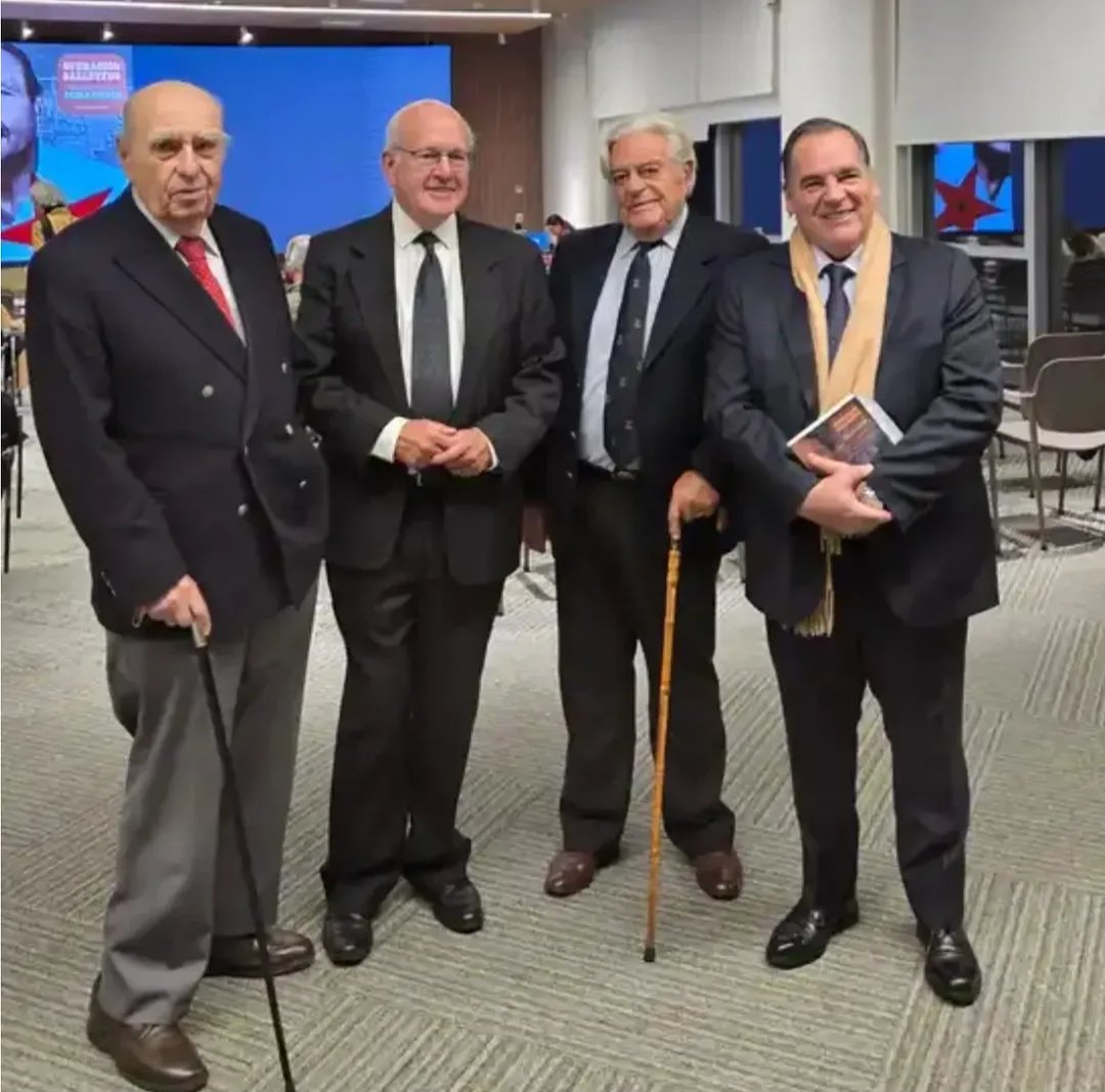 psirven's tweet photo. Un verdadero honor para mí que dos expresidentes uruguayos, @JMaSanguinetti y Luis Alberto Luis Lacalle Herrera, hayan presentado en Montevideo mi libro "Operación Sallustro". Intercambio de alto vuelo sobre las violencias setentistas en el Río de la Plata. Moderó @diegofischer14 https://t.co/0fZ8VhQRZk