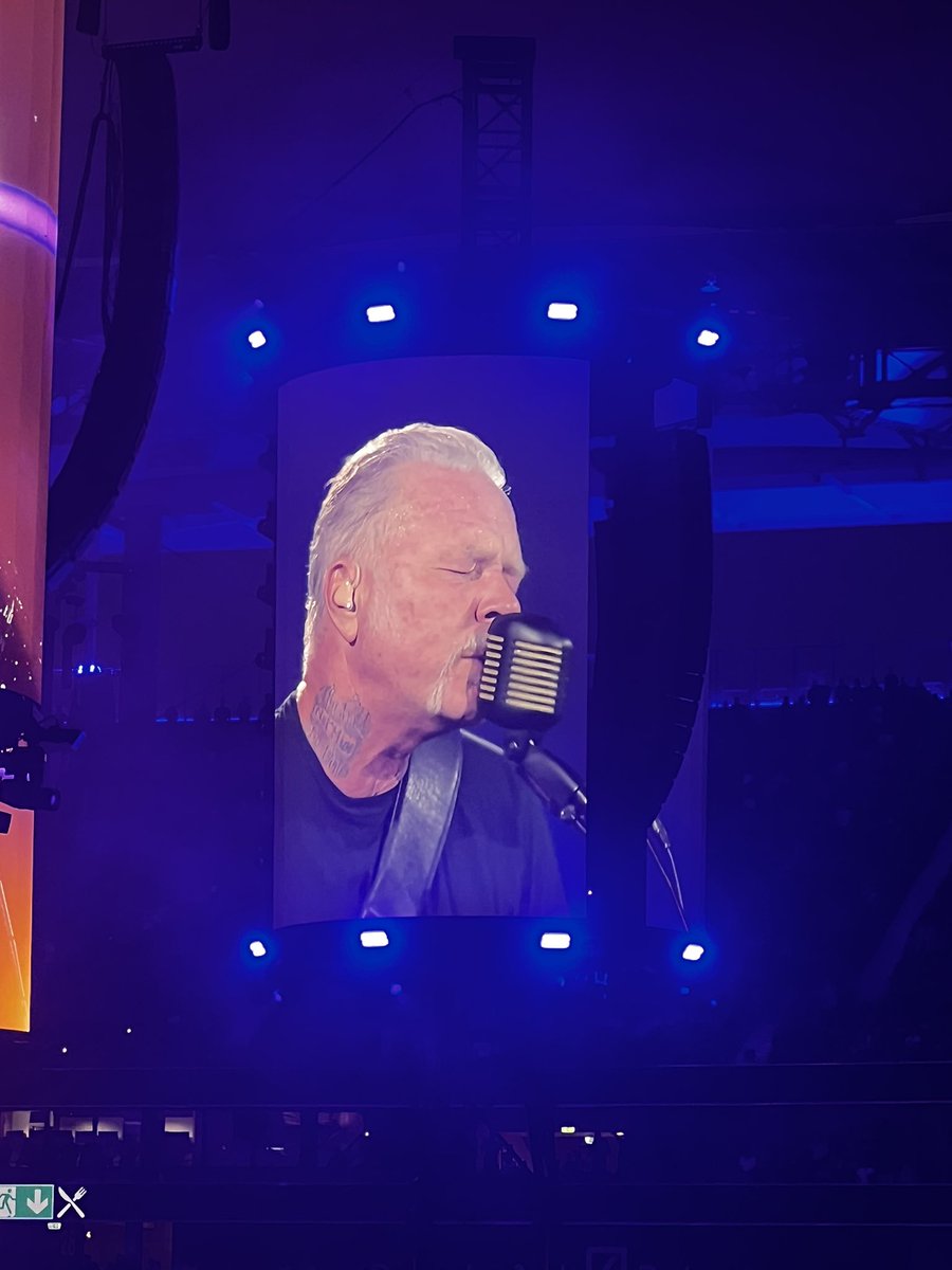 NordwindK's tweet photo. Metallica Tag 1: Es war ein großartiger Abend mit ganz viel Leidenschaft und Spaß. Für mich kann das keine andere Band übertreffen! Freue mich auf Tag 2. #M72Frankfurt ♥️🤘 https://t.co/00tLPmOC6b