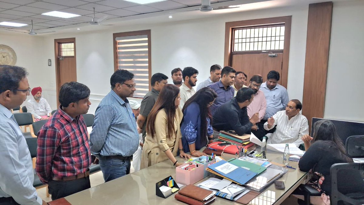 Medha Roopam tweet media