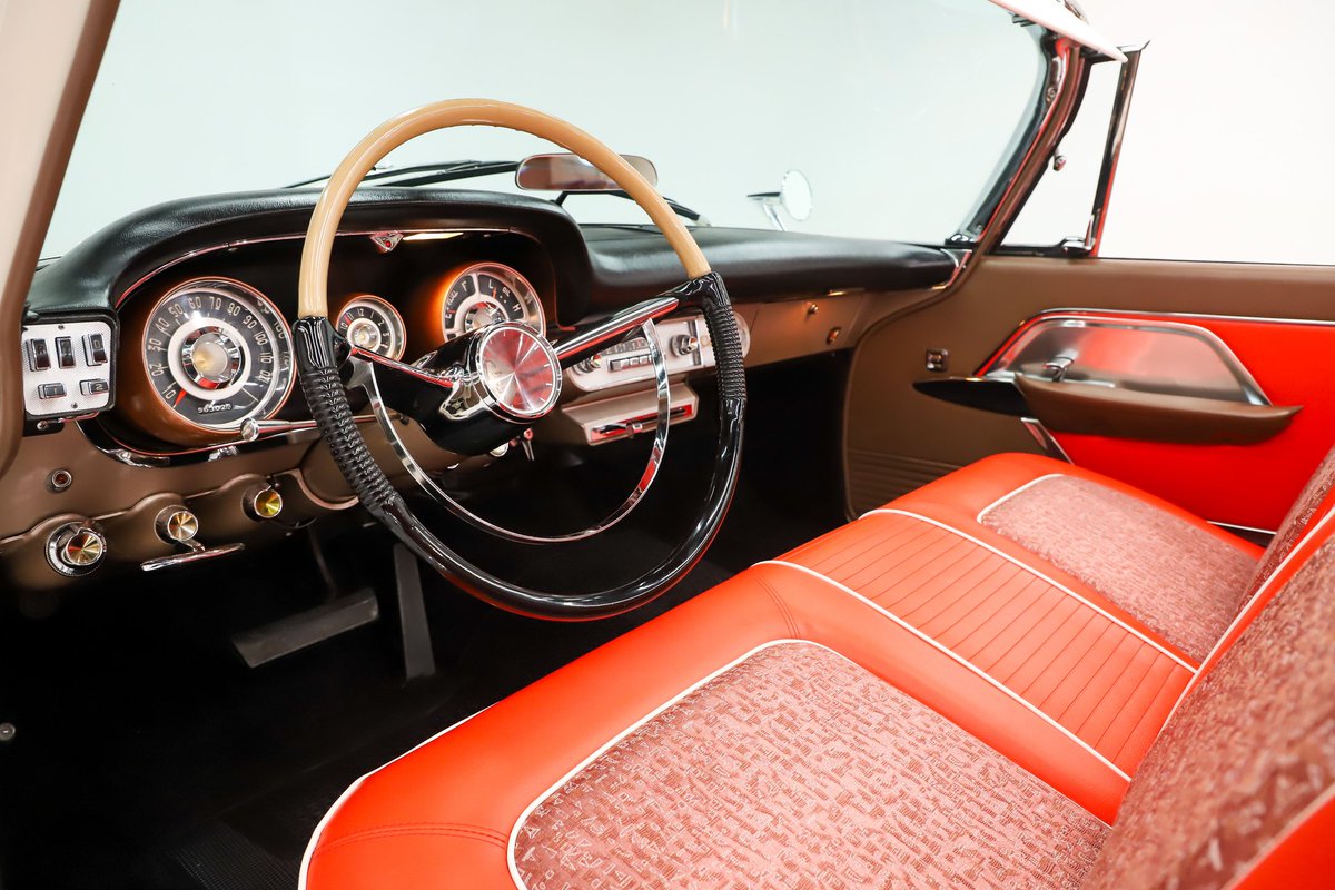 Volo Museum Auto Sales tweet media