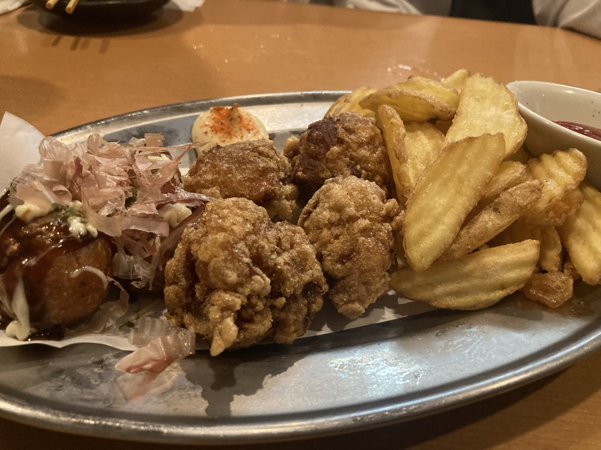 kugyu10's tweet photo. アイマスオフ、飲みmas5月回、お疲れ様でした！
急に寒くなったけど雨振らなくて良かったです。来月は6月20日に開催予定です、よろしくお願いします♪ https://t.co/foLWyDMNW6