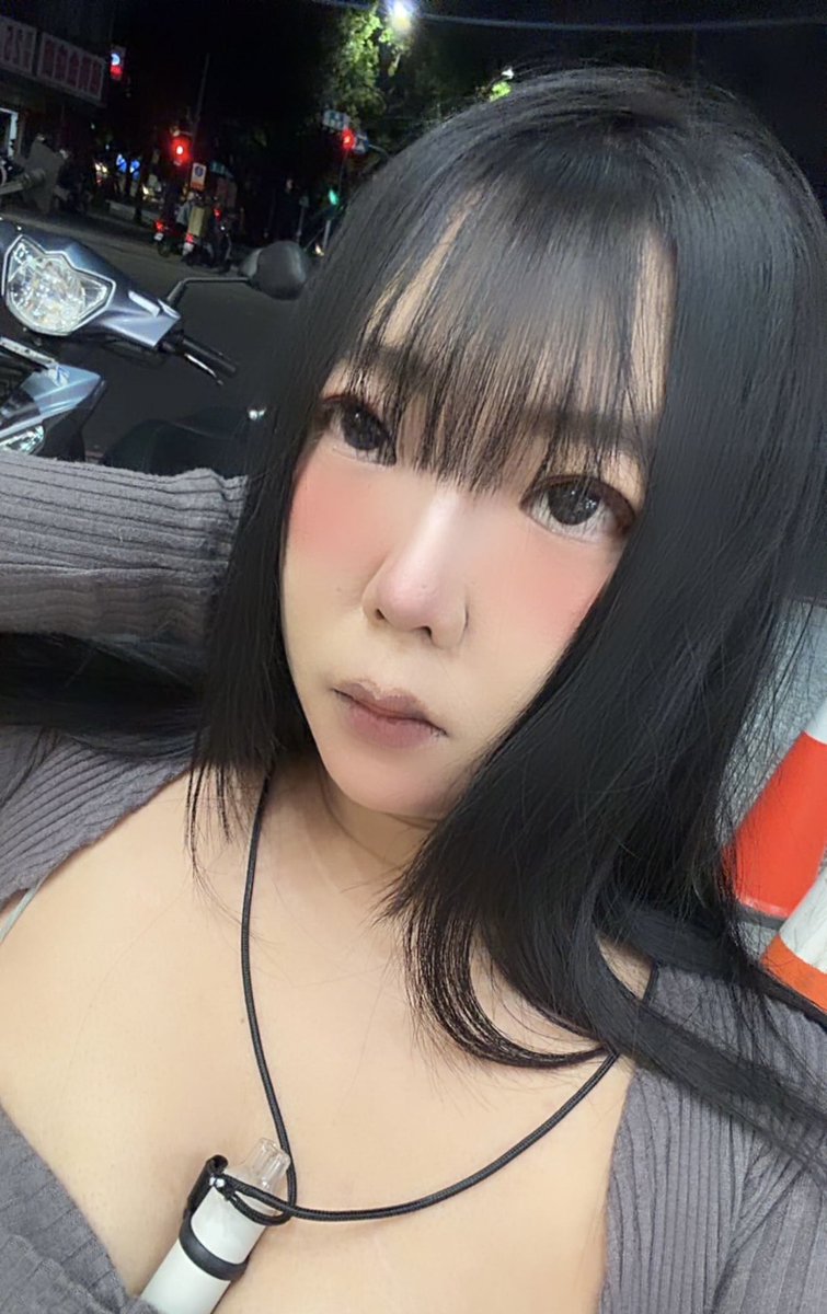 zh9d41's tweet photo. 付費約 解鎖 
問問不要來～
#高雄 https://t.co/WUc4jllCwe