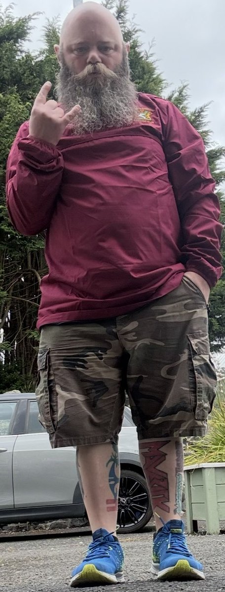 Alan_Oakes's tweet photo. I've got my maroon @GILBERT_RUGBY photon warm up top back with the bowling club logo embroidered onto it. https://t.co/Xlfz06nmwb